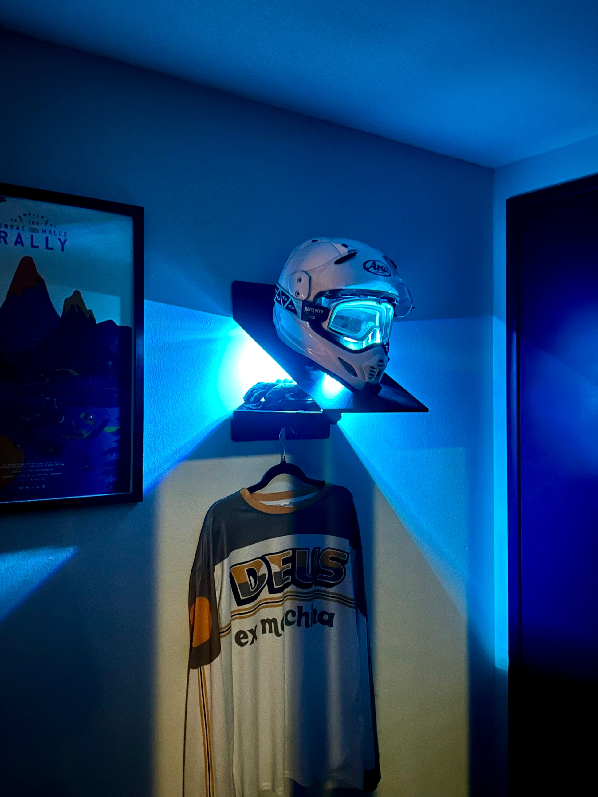 HelmDock RIDE - Motorcycle Helmet Wall Mount